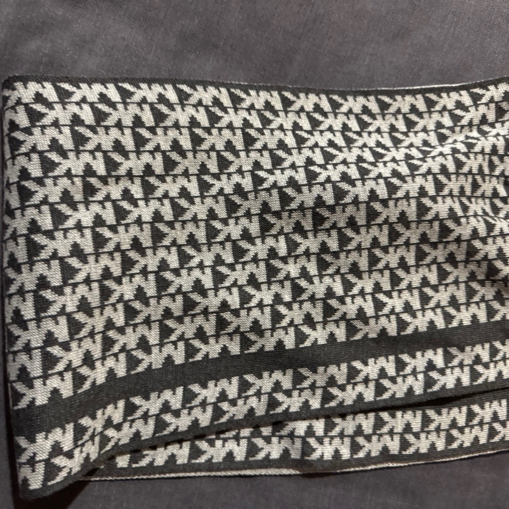 Michael Kors scarf